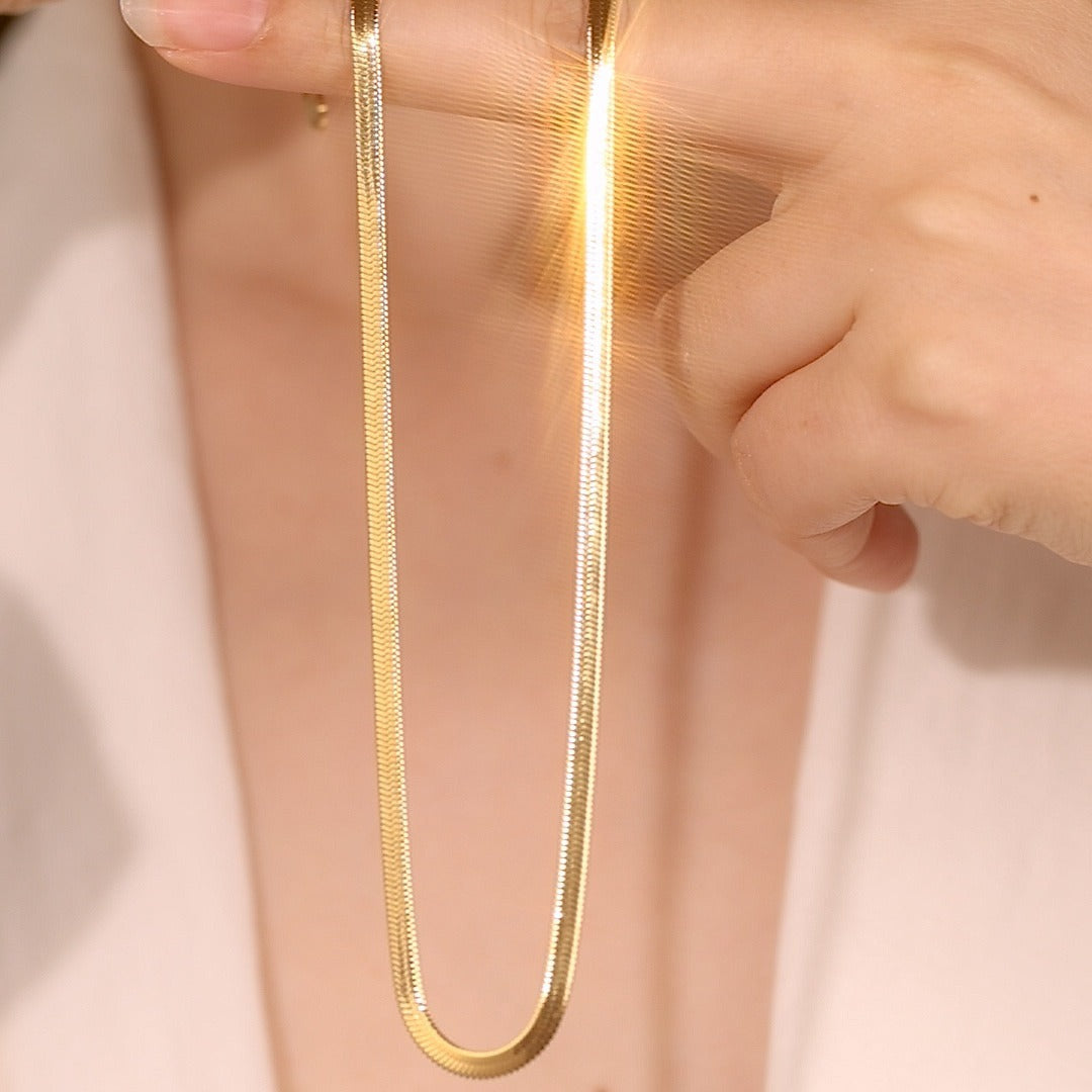 Women's Elegant Minimalist Chain Necklace