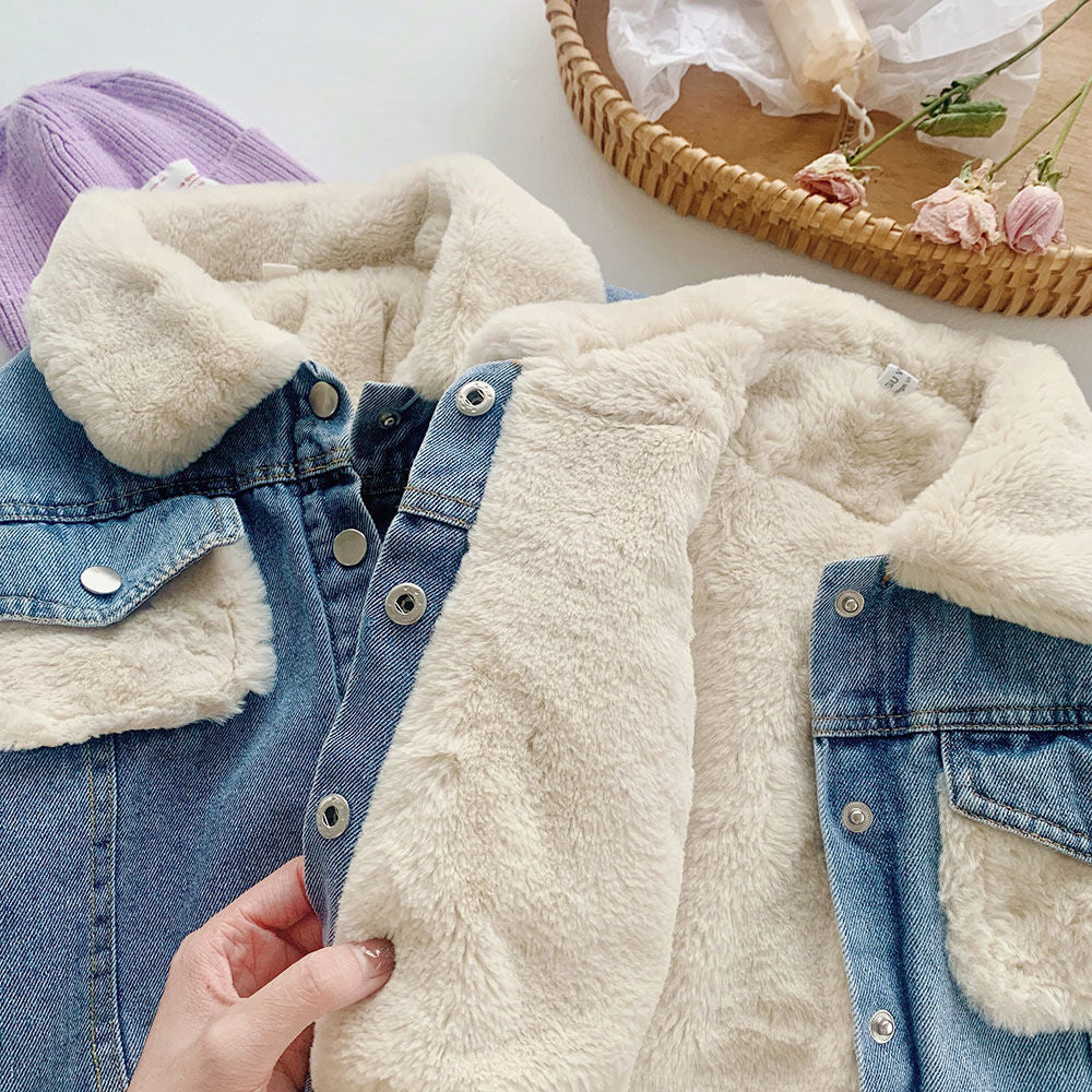 Free mail for children with plush and thick denim coat foreign 2021 winter wear new girls Korean denim boys