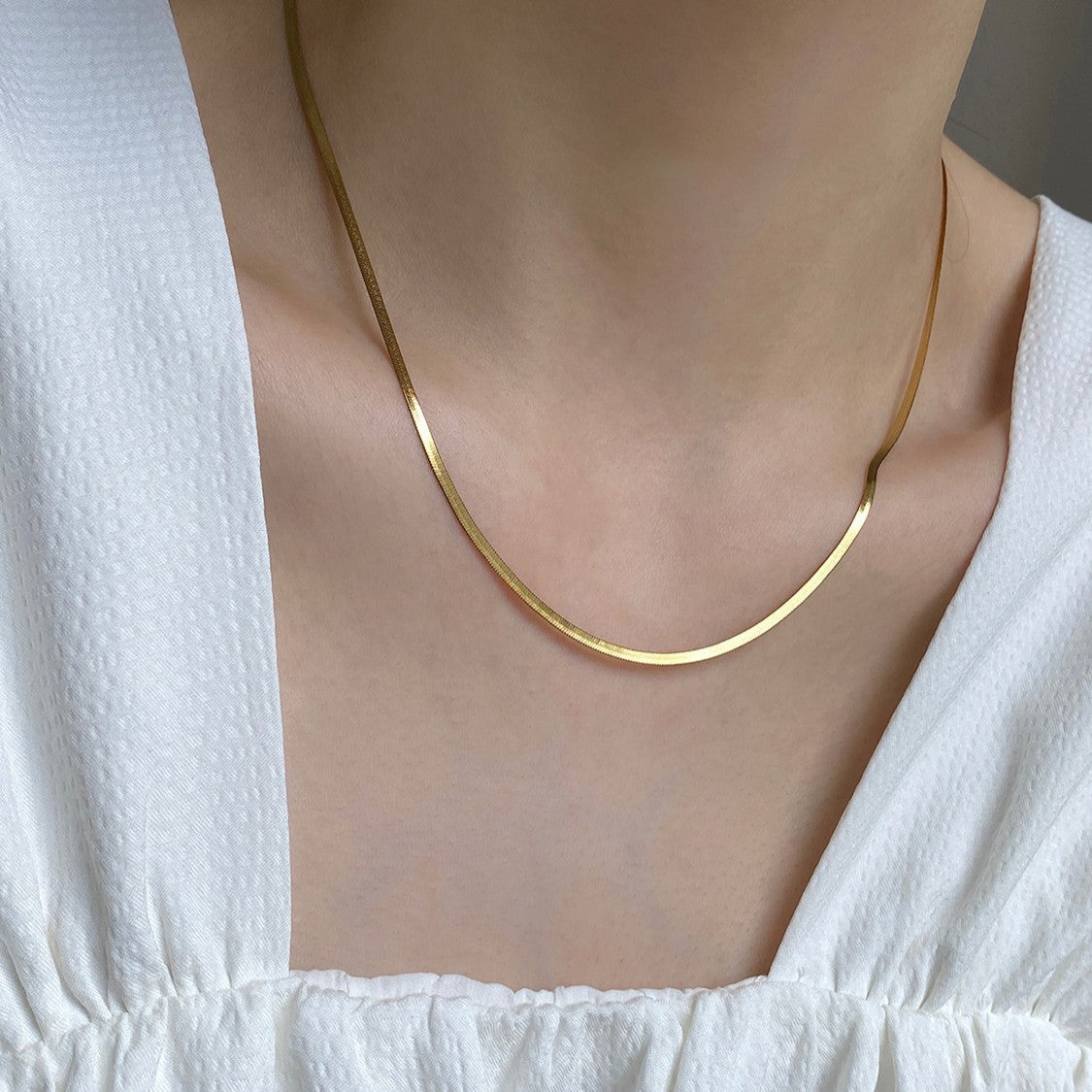 Women's Elegant Minimalist Chain Necklace