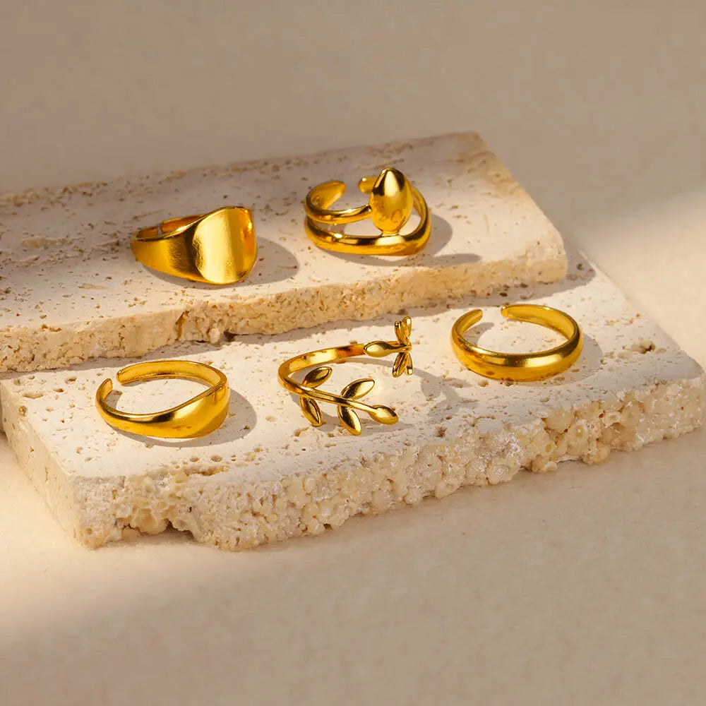 Elegant Gold Ring