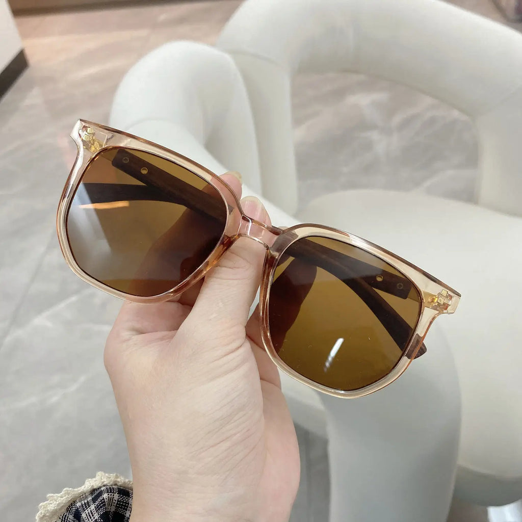 Classic Brown Square Sunglasses – Vintage Style