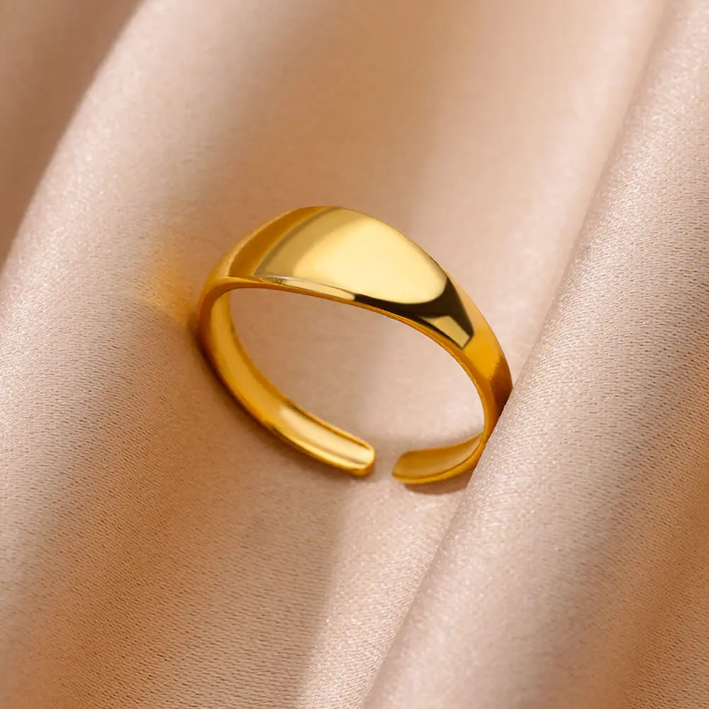 Elegant Gold Ring