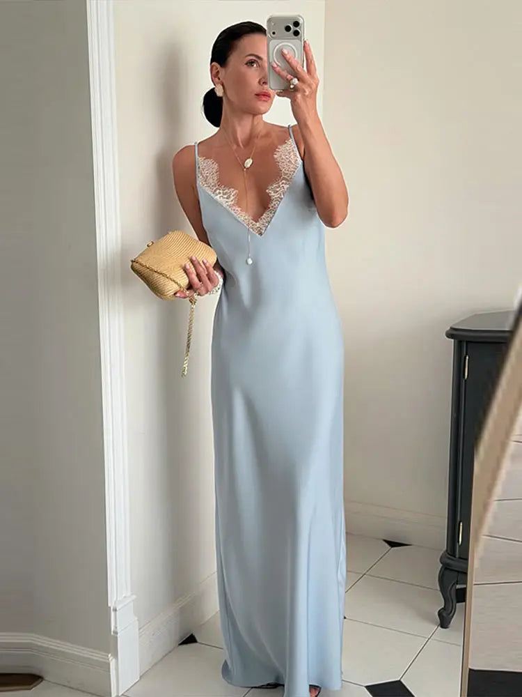 Elegant Lace Patchwork Maxi Dress – V-Neck