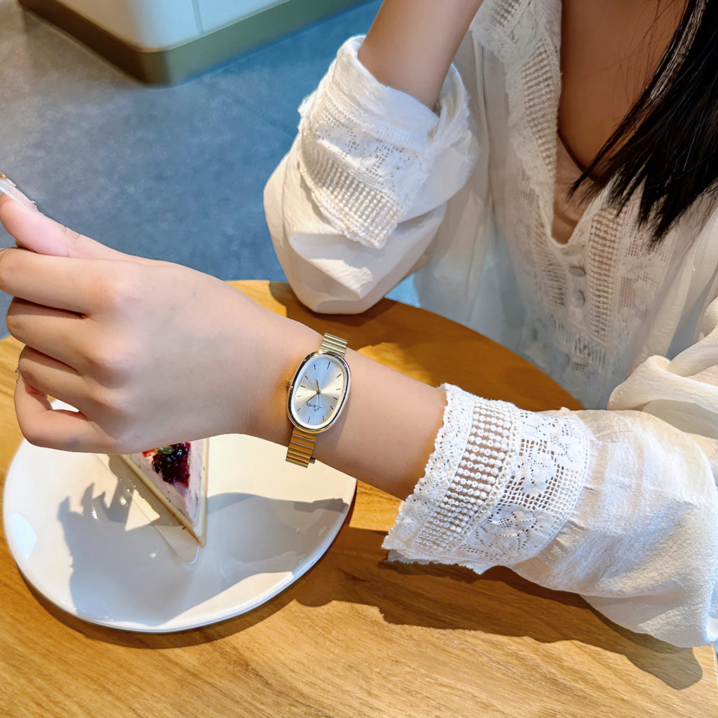 Luxury Gold Women's Bracelet Watch | Elegant Oval Quartz Wristwatch