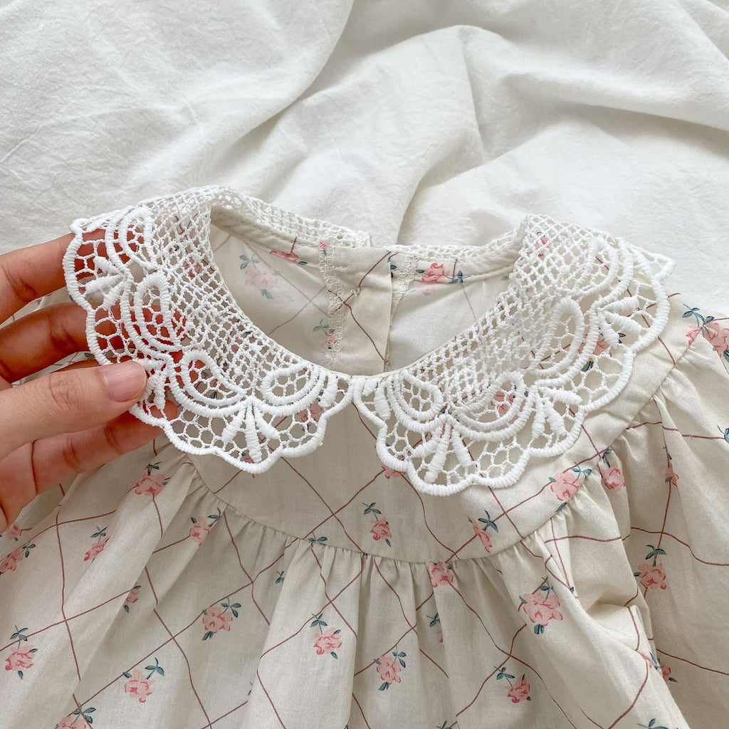 Baby clothes girl baby triangle Ha clothes Lace lace collar foreign style small floral bag fart clothes climbing clothes