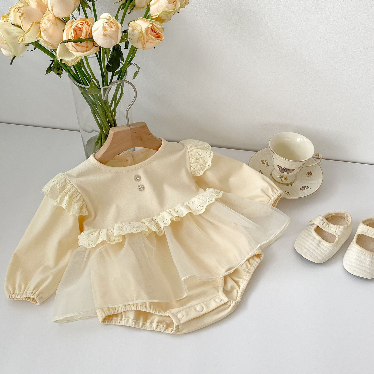 spring female baby clothes solid color lace bag fart dress sweet princess net gauze ha dress go out climbing clothes